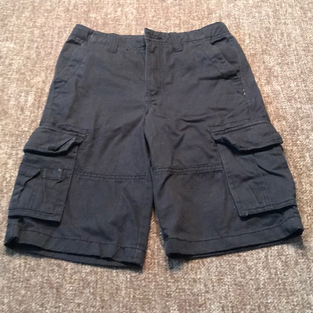 Never worn! Boys Cherokee cargo shorts size10